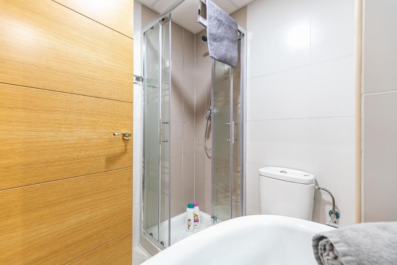 Modern Beach Apartment Valparaiso With Parking Málaga Extérieur photo